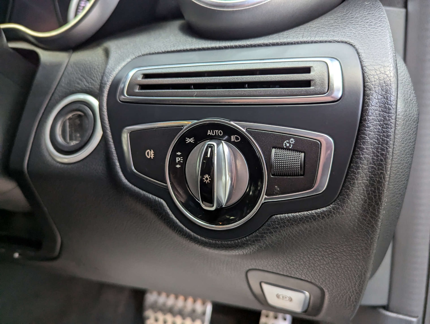 Used Mercedes-Benz C Class 2014 for sale - 76347359: Photo 83