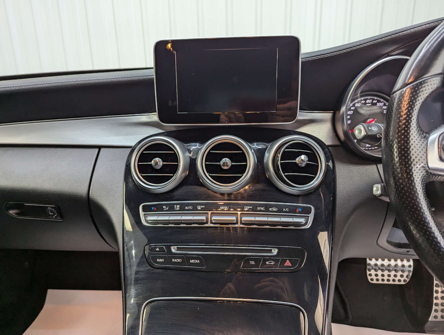 Used Mercedes-Benz C Class 2014 for sale - 76347359: Photo 85