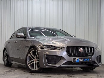 Used Jaguar XE 2020 for sale - 76469497: Photo