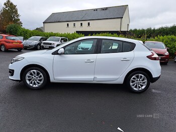 Used Renault Megane 2015 for sale - 76474207: Photo