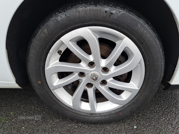 Used Renault Megane 2015 for sale - 76474207: Photo 8