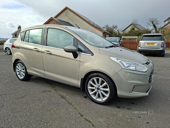 2015 - 1.0 EcoBoost Titanium 5dr