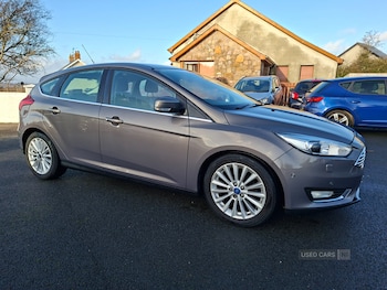 2015 - 1.0 EcoBoost 125 Titanium X 5dr