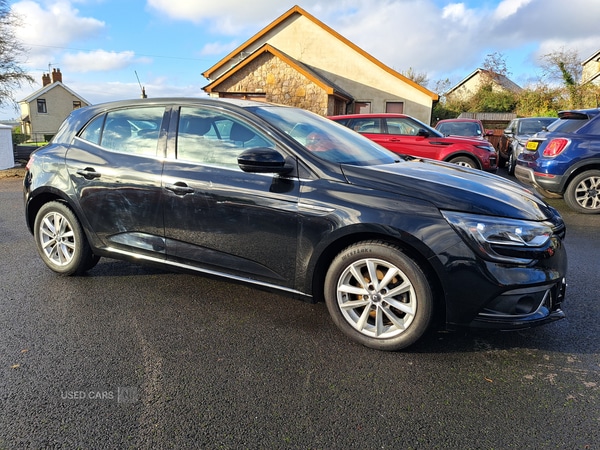 Used Renault Megane 2017 for sale - 76513961: Photo 1