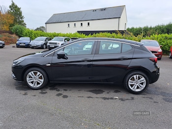 Used Vauxhall Astra 2017 for sale - 76308807: Photo 2