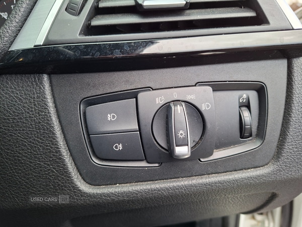 Used BMW 3 Series 2017 for sale - 77647381: Photo 14