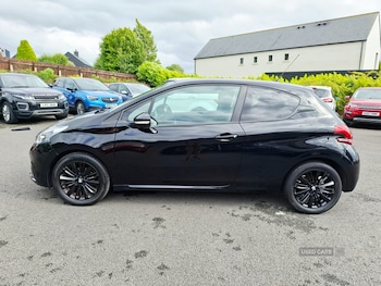 Used Peugeot 208 2017 for sale - 79485183: Photo
