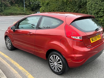 Used Ford Fiesta 2009 for sale - 76470765: Photo