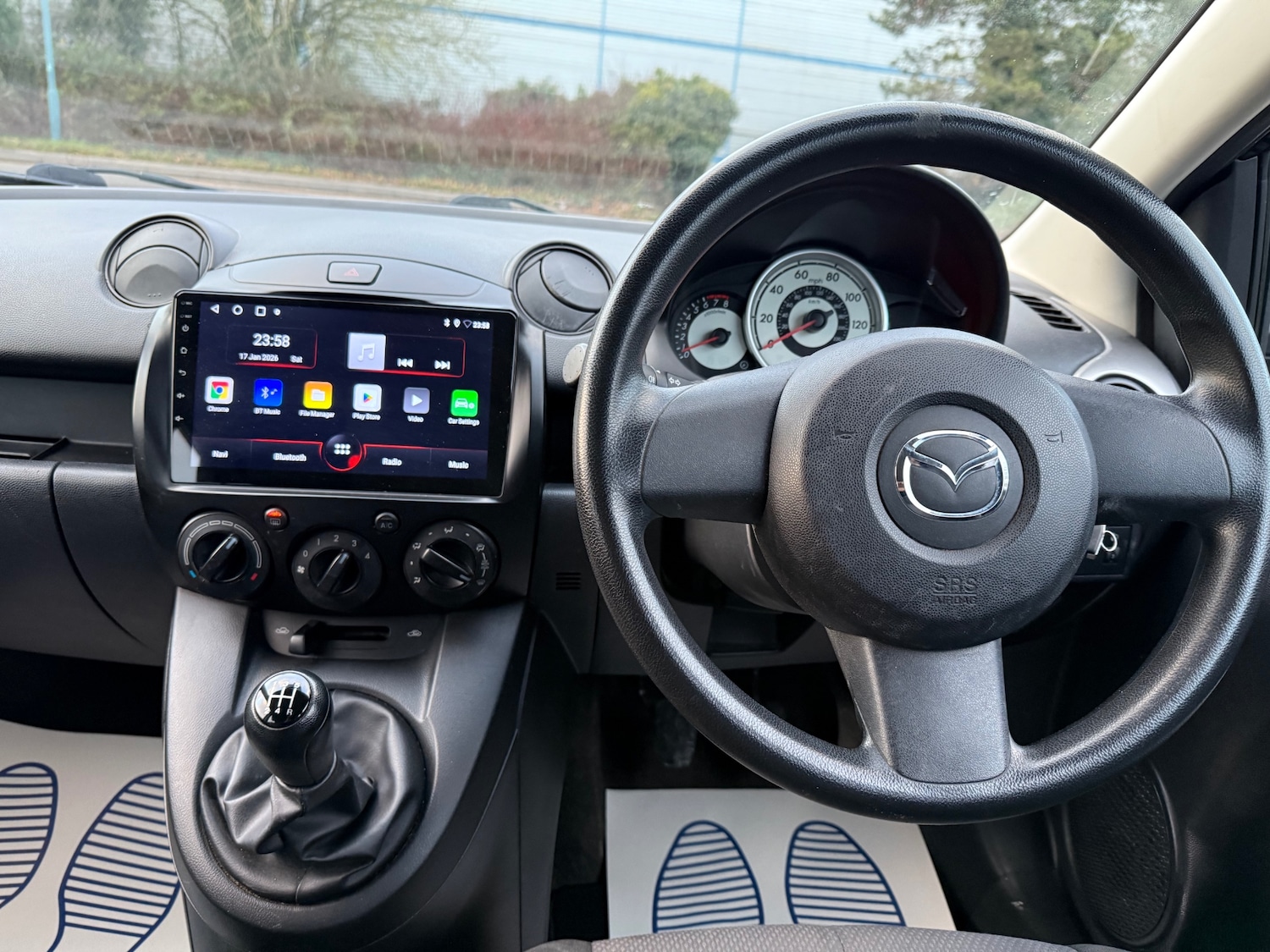 Used Mazda Mazda2 2009 for sale - 77290407: Photo 11