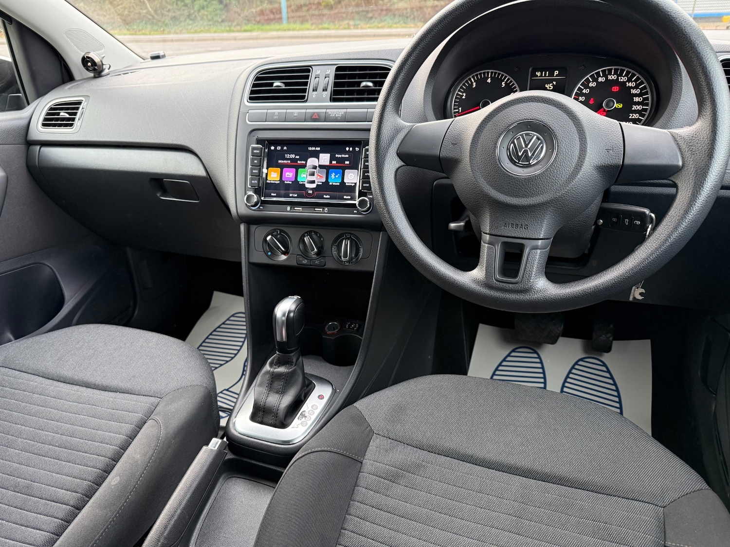 Used Volkswagen Polo 2011 for sale - 77601965: Photo 16