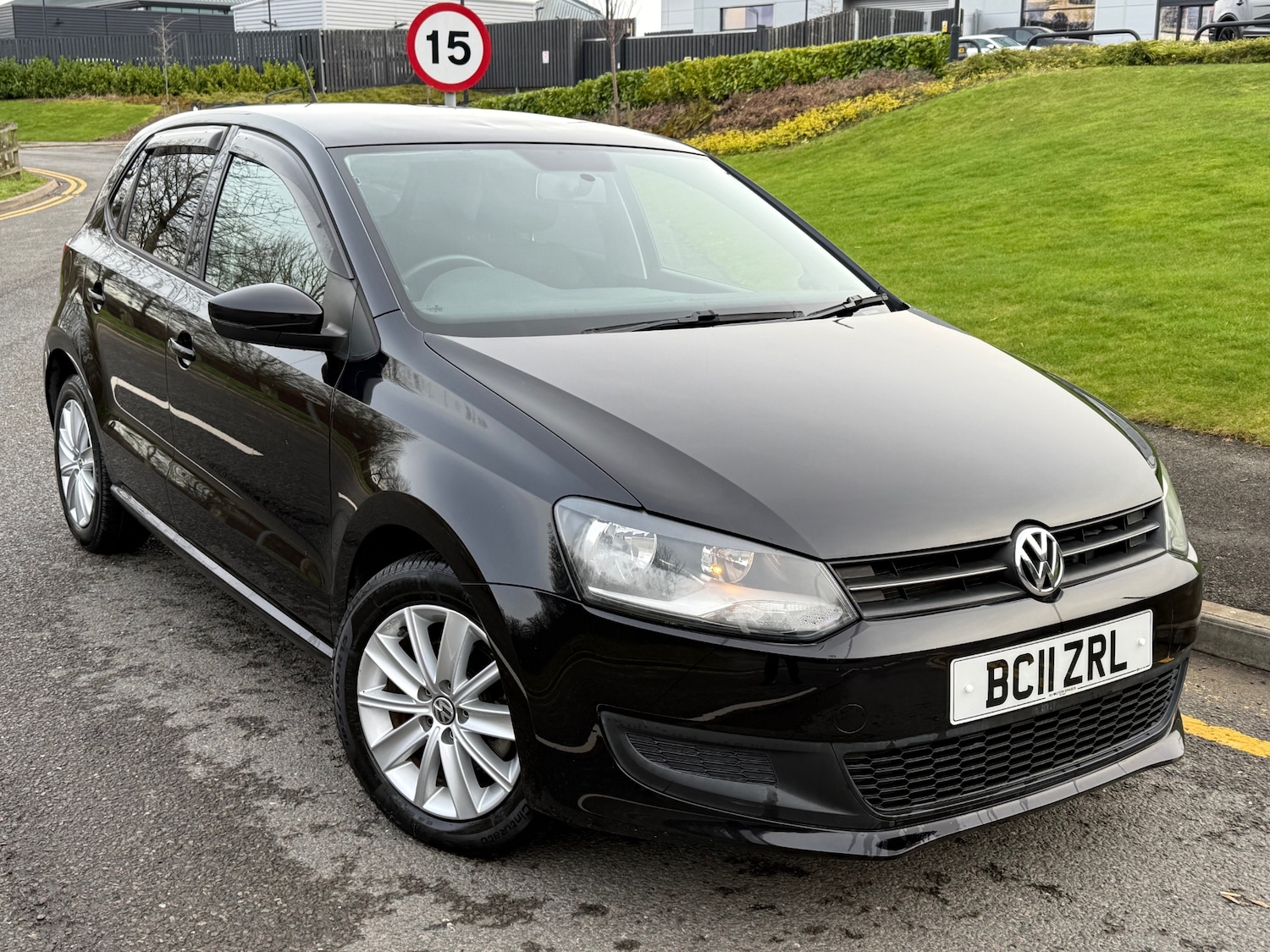 Used Volkswagen Polo 2011 for sale - 77601965: Photo 4