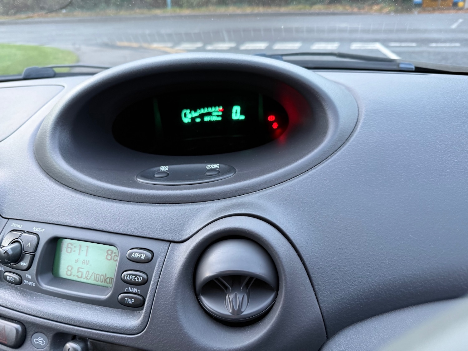 Used Toyota Yaris 2001 for sale - 76855444: Photo 16