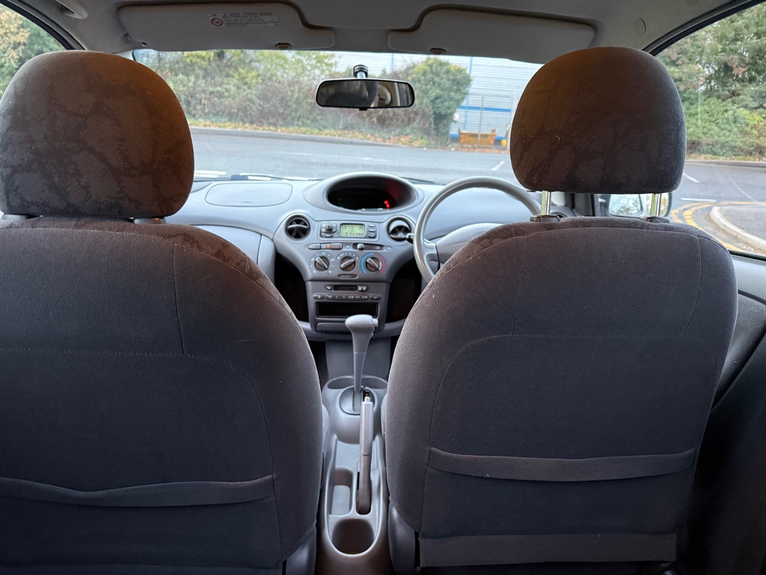 Used Toyota Yaris 2001 for sale - 76855444: Photo 26