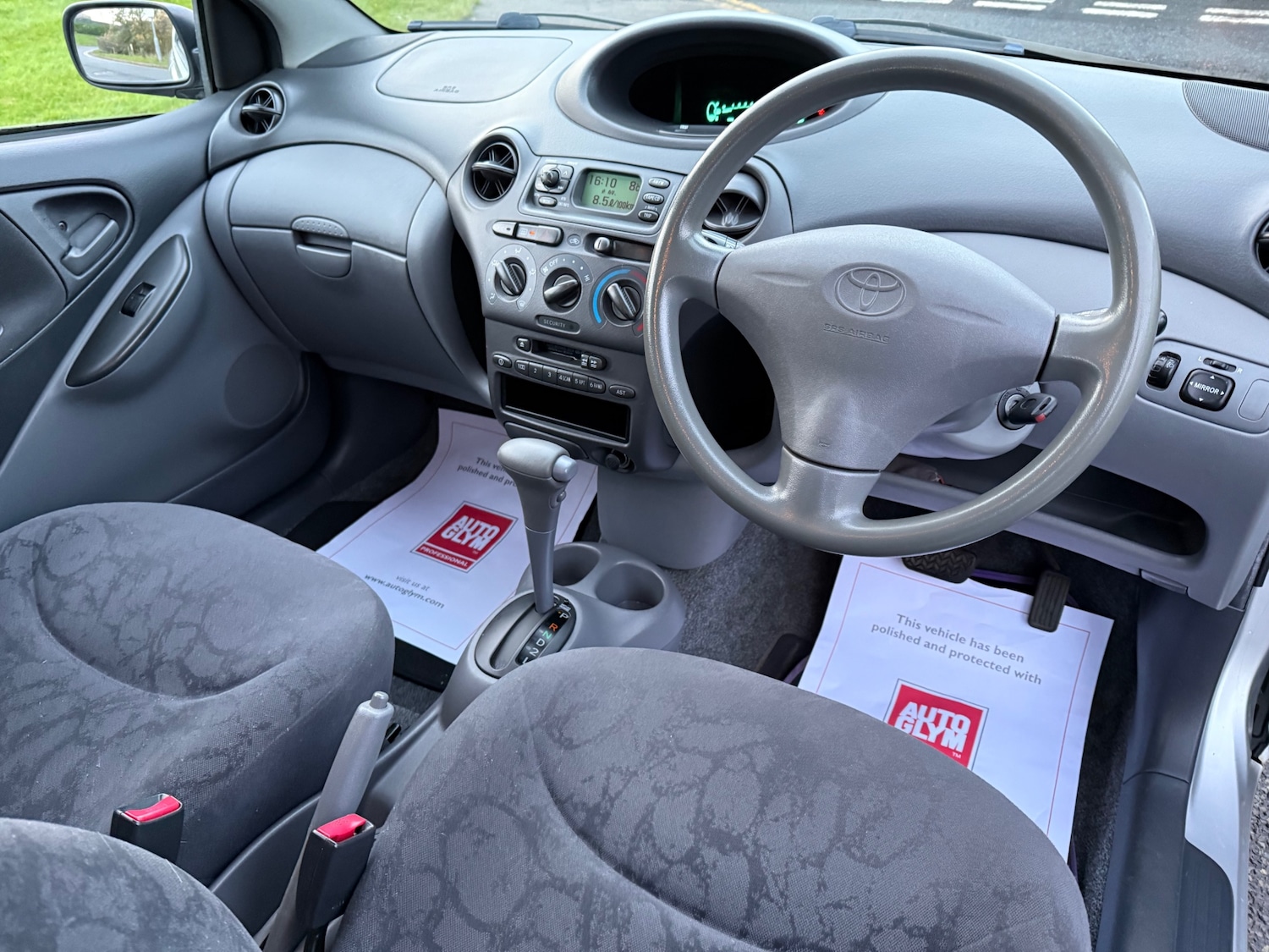 Used Toyota Yaris 2001 for sale - 76855444: Photo 9