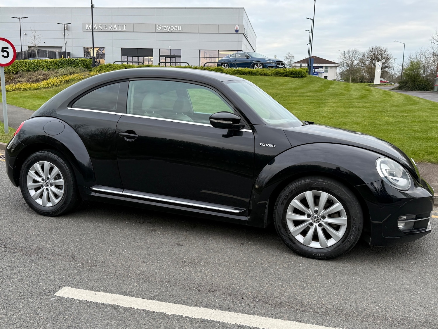 Used Volkswagen Beetle 2024 for sale - 78123715: Photo 11