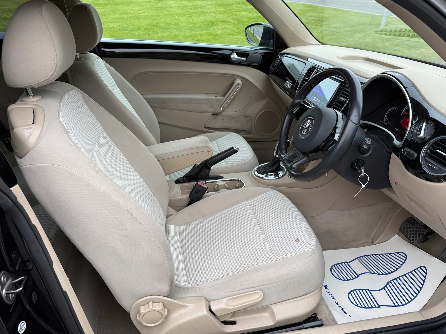 Used Volkswagen Beetle 2024 for sale - 78123715: Photo 14