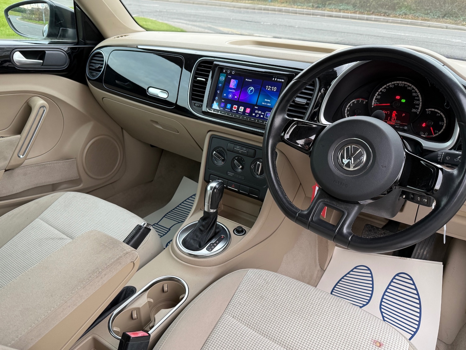 Used Volkswagen Beetle 2024 for sale - 78123715: Photo 15