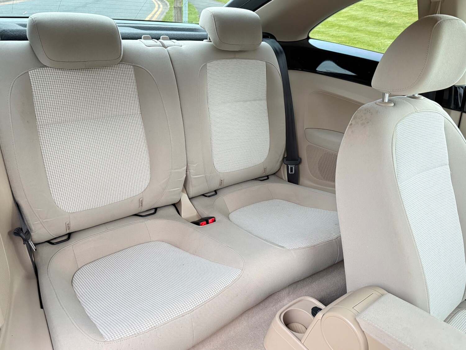 Used Volkswagen Beetle 2024 for sale - 78123715: Photo 20