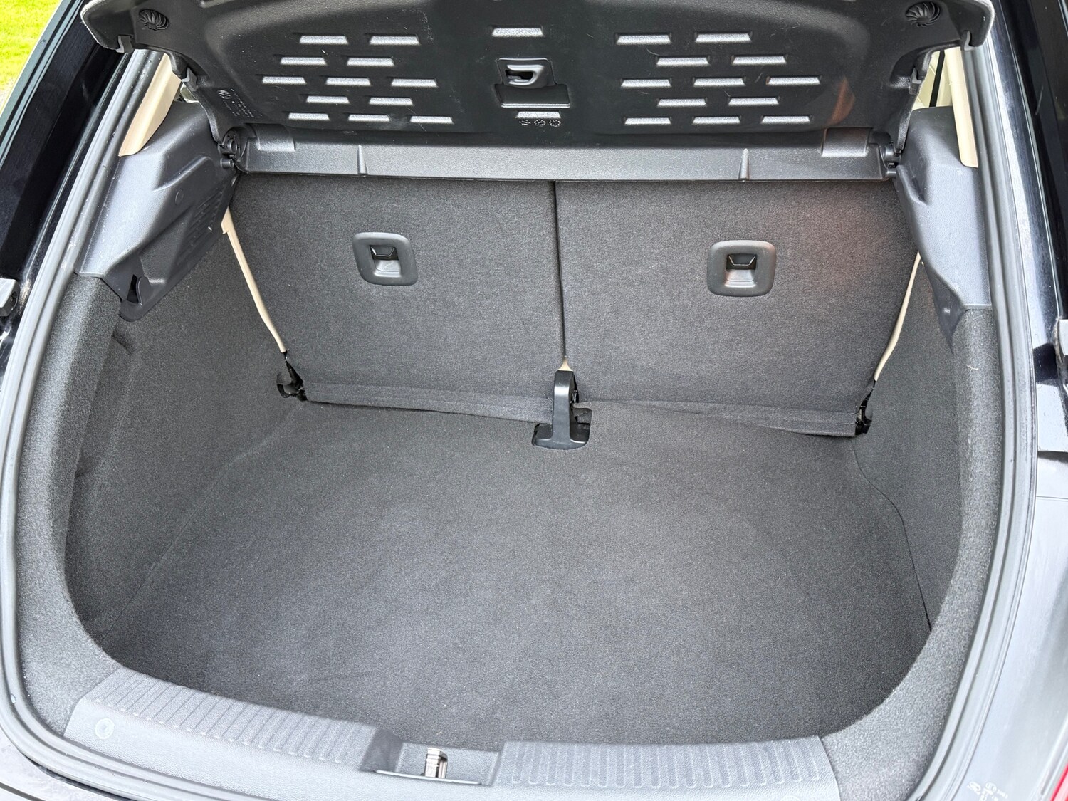 Used Volkswagen Beetle 2024 for sale - 78123715: Photo 25