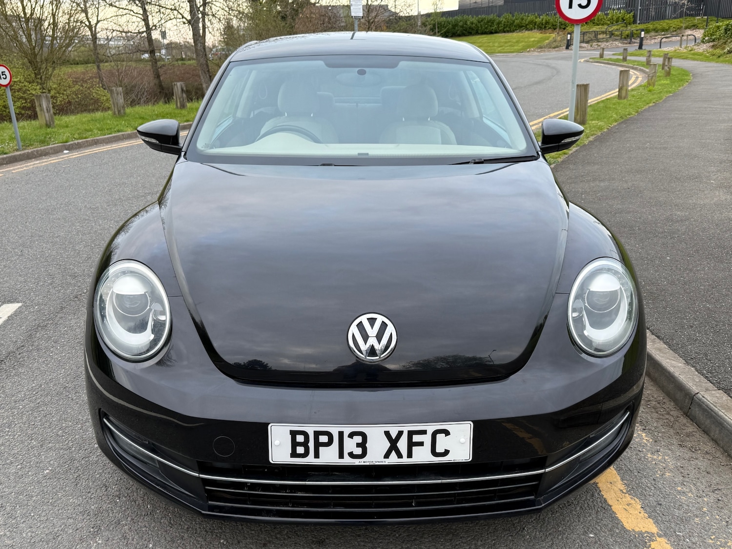 Used Volkswagen Beetle 2024 for sale - 78123715: Photo 4