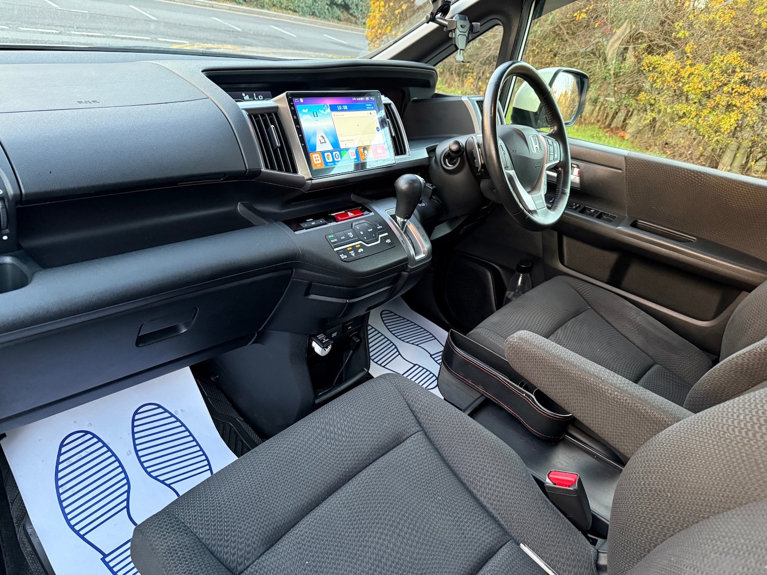 Used Honda Stepwagon 2024 for sale - 76536225: Photo 12