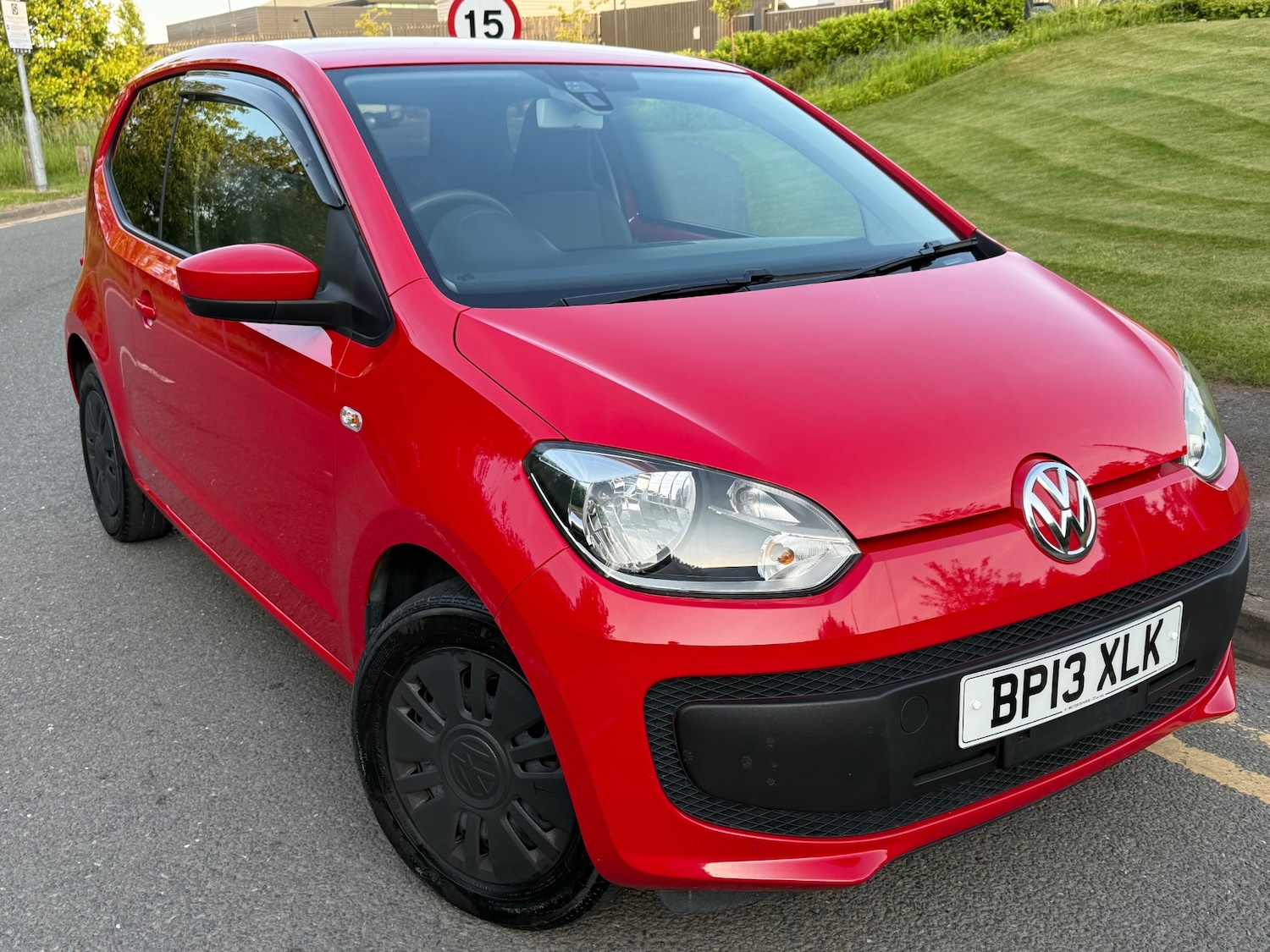 Used Volkswagen up! 2025 for sale - 76567855: Photo 1