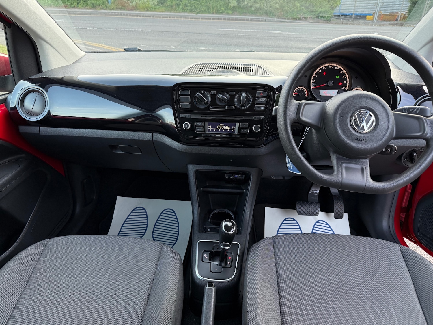 Used Volkswagen up! 2025 for sale - 76567855: Photo 14