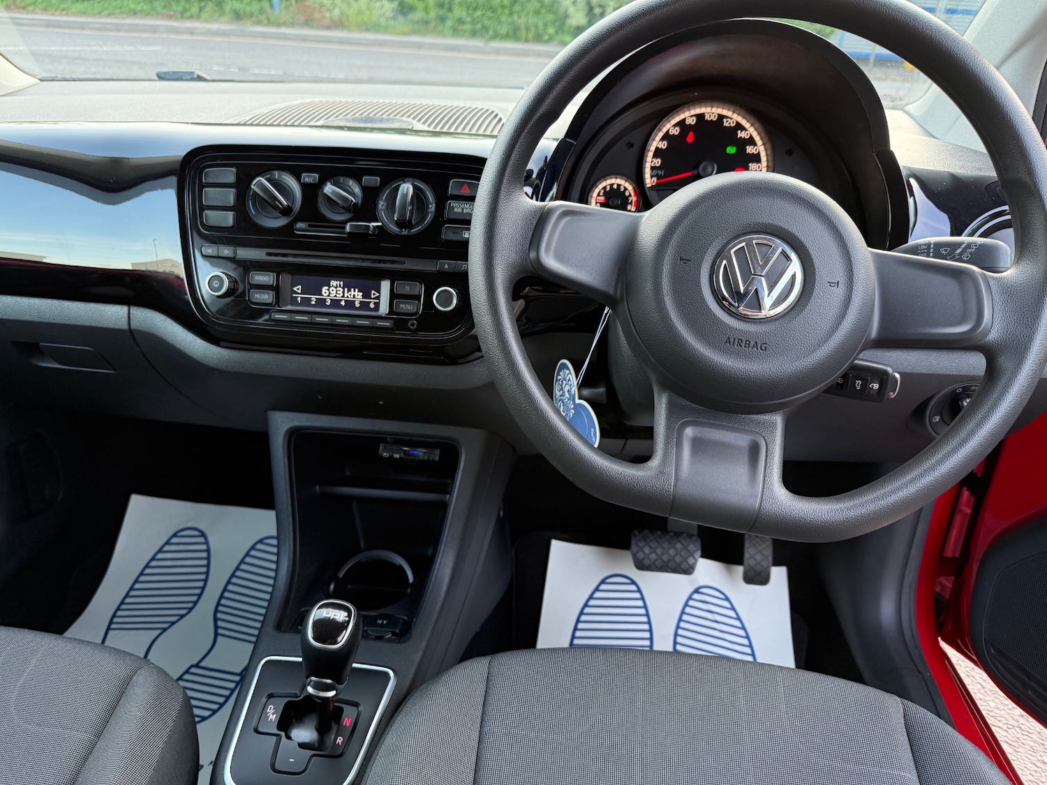 Used Volkswagen up! 2025 for sale - 76567855: Photo 15