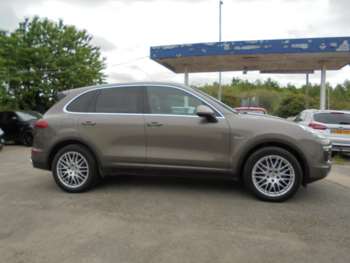 Used Porsche Cayenne 2014 for sale - 74692048: Photo