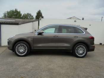 Used Porsche Cayenne 2014 for sale - 74692048: Photo