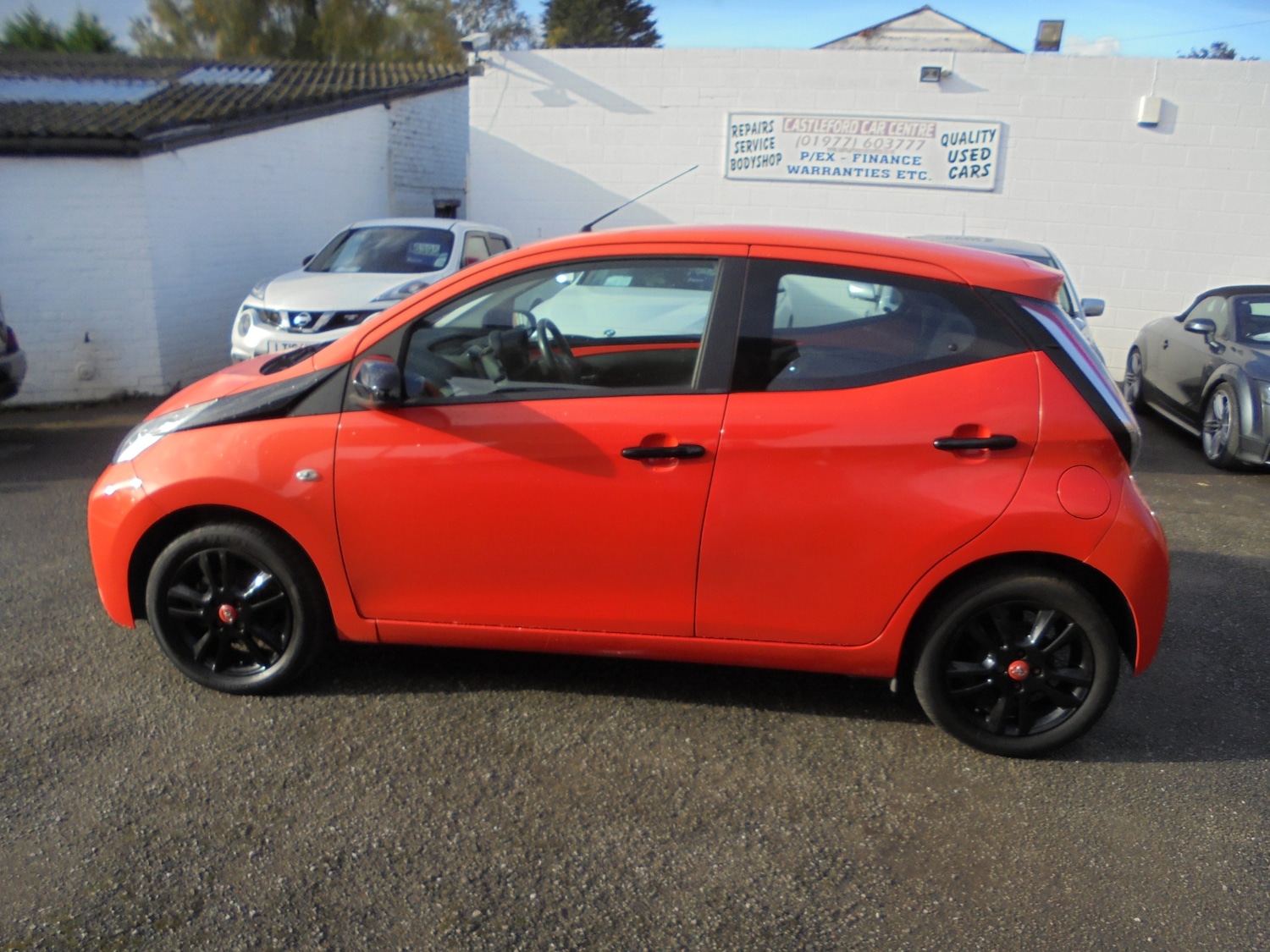 Used Toyota AYGO 2014 for sale - 76401895: Photo 4