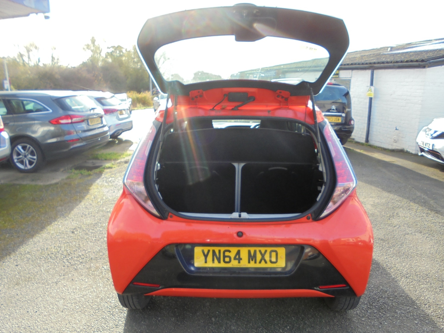 Used Toyota AYGO 2014 for sale - 76401895: Photo 8
