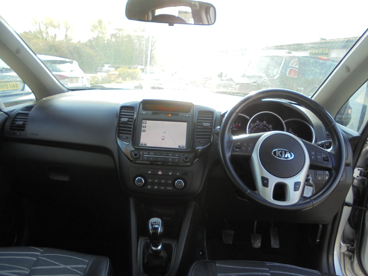 Used Kia Venga 2015 for sale - 76402140: Photo 11