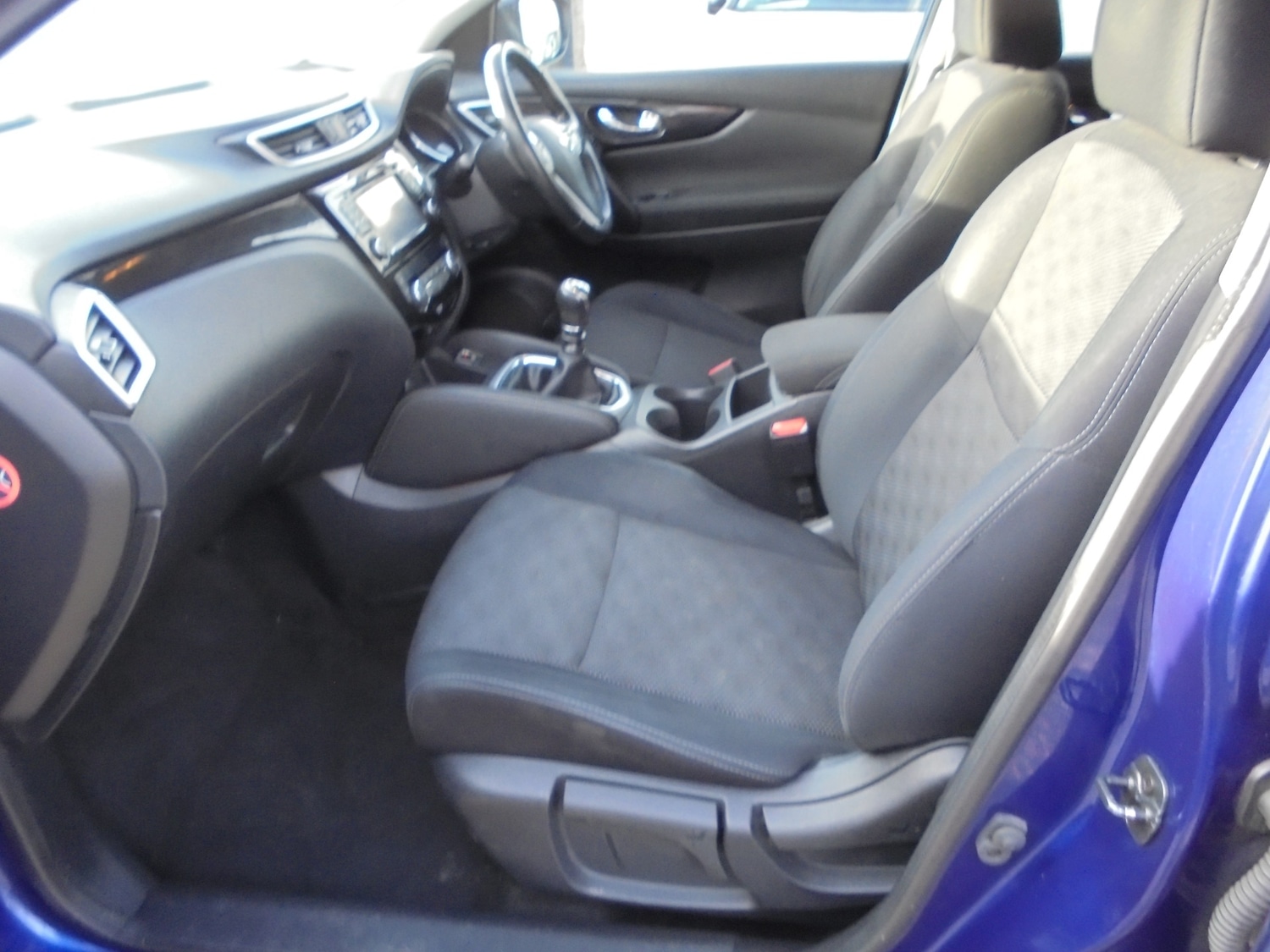 Used Nissan Qashqai 2015 for sale - 76905290: Photo 15