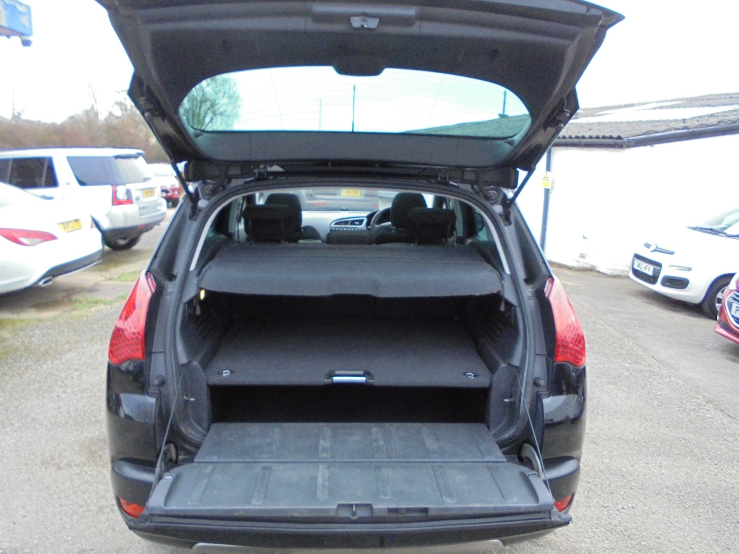 Used Peugeot 3008 2010 for sale - 77124049: Photo 5