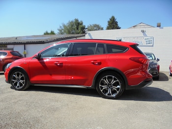 Used Ford Focus 2020 for sale - 79162596: Photo