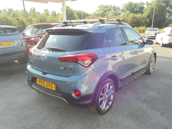 Used Hyundai i20 2016 for sale - 79364948: Photo