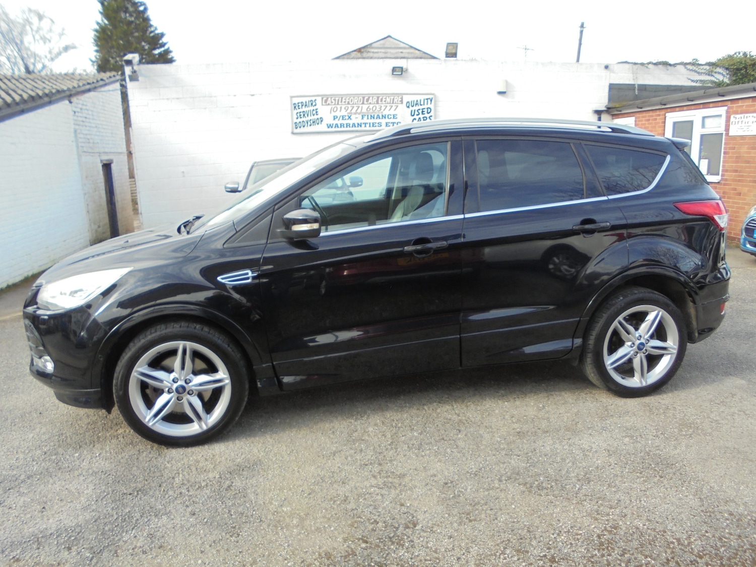 Used Ford Kuga 2014 for sale - 77715341: Photo 4