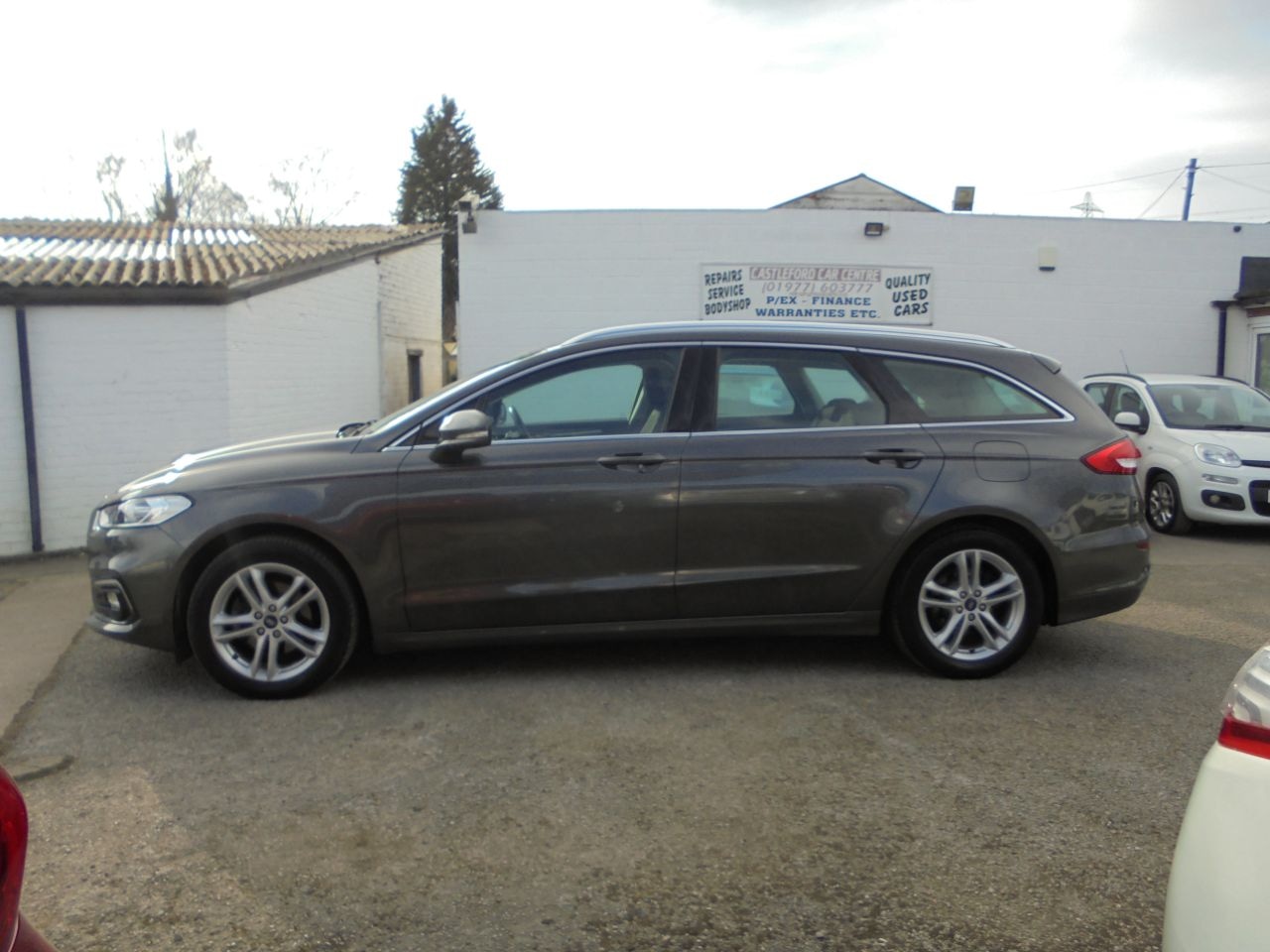 Used Ford Mondeo 2019 for sale - 76637203: Photo 2