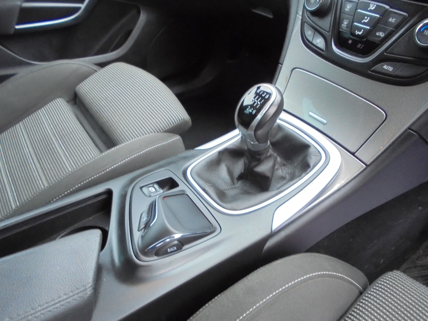 Used Vauxhall Insignia 2014 for sale - 76916270: Photo 12