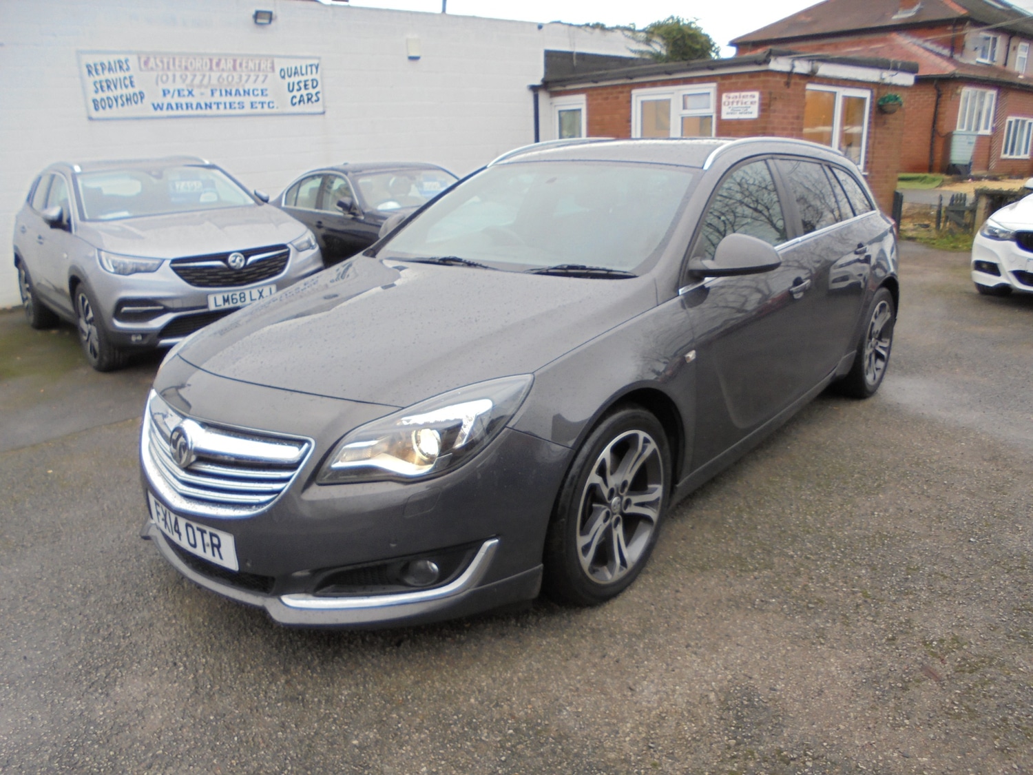 Used Vauxhall Insignia 2014 for sale - 76916270: Photo 3
