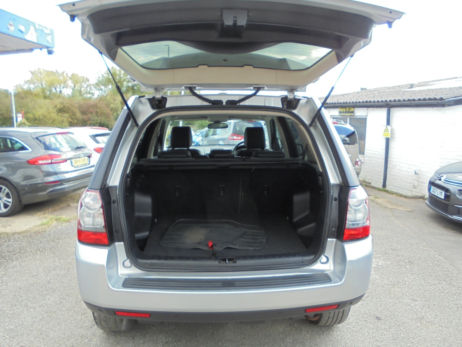 Used Land Rover Freelander 2012 for sale - 76142424: Photo 5