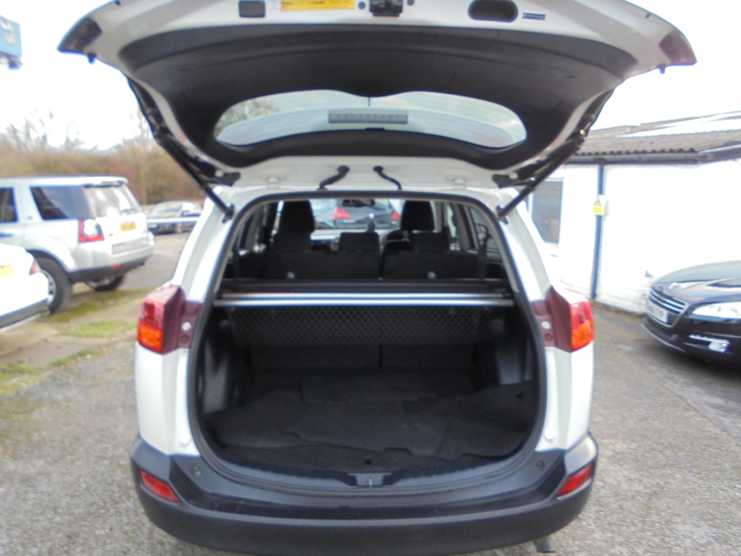 Used Toyota RAV4 2013 for sale - 77283093: Photo 5