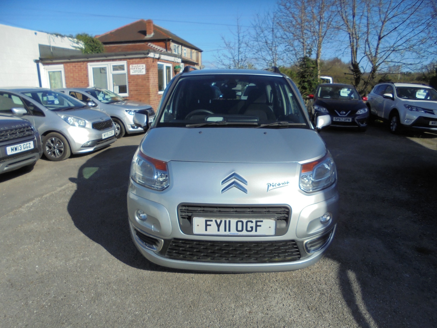 Used Citroen C3 Picasso 2011 for sale - 78105999: Photo 2