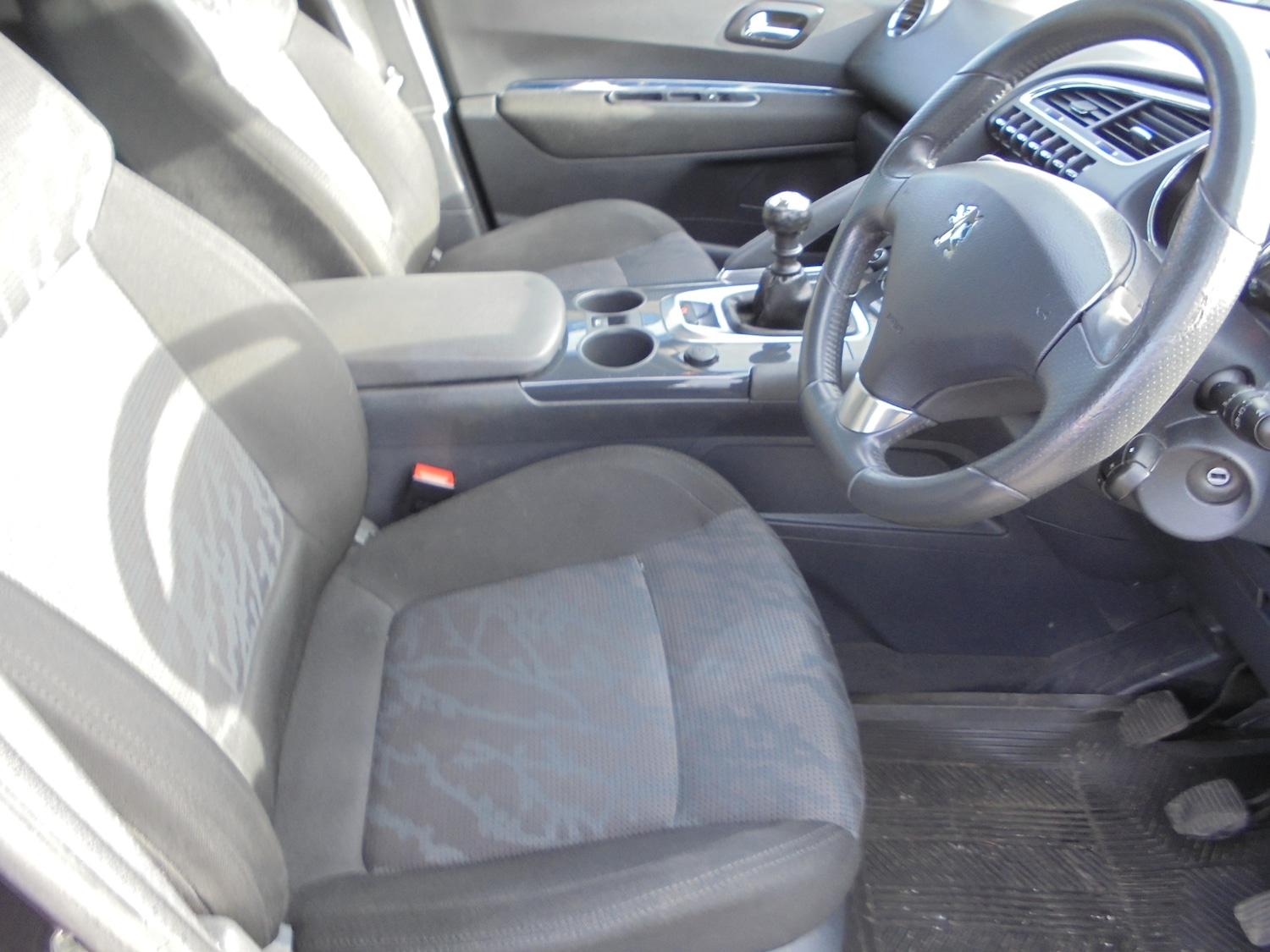 Used Peugeot 3008 2010 for sale - 77579781: Photo 6