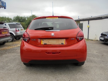 Used Peugeot 208 2017 for sale - 79193236: Photo