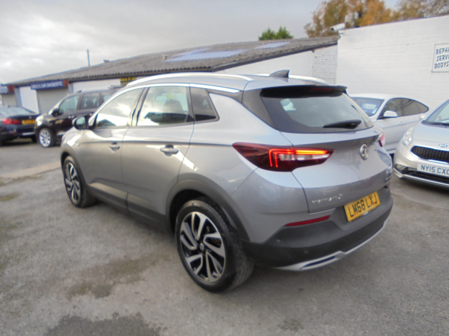 Used Vauxhall Grandland X 2018 for sale - 76461196: Photo 8