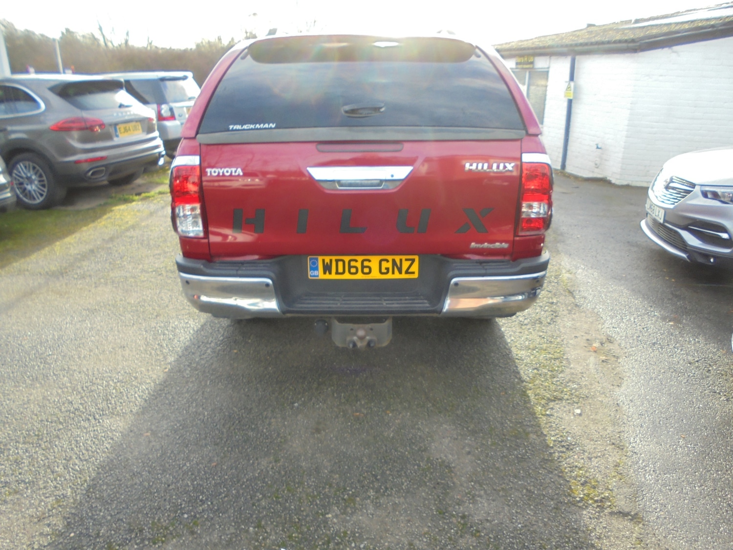 Used Toyota Hilux 2017 for sale - 76919436: Photo 4