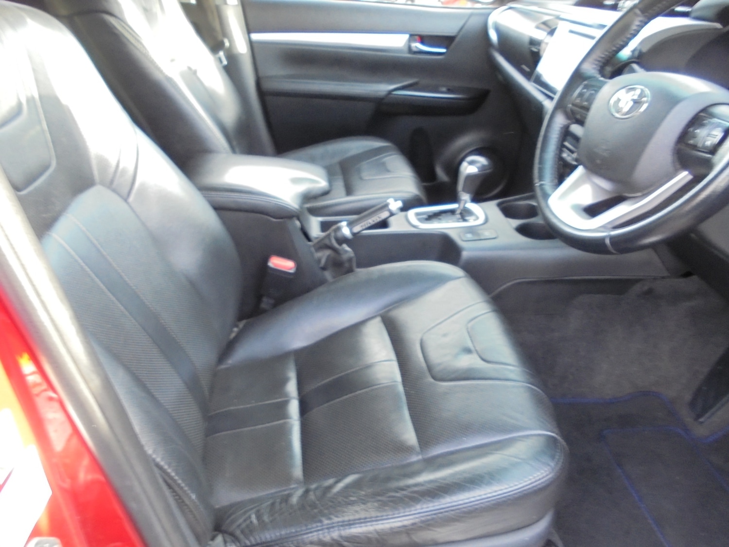 Used Toyota Hilux 2017 for sale - 76919436: Photo 5