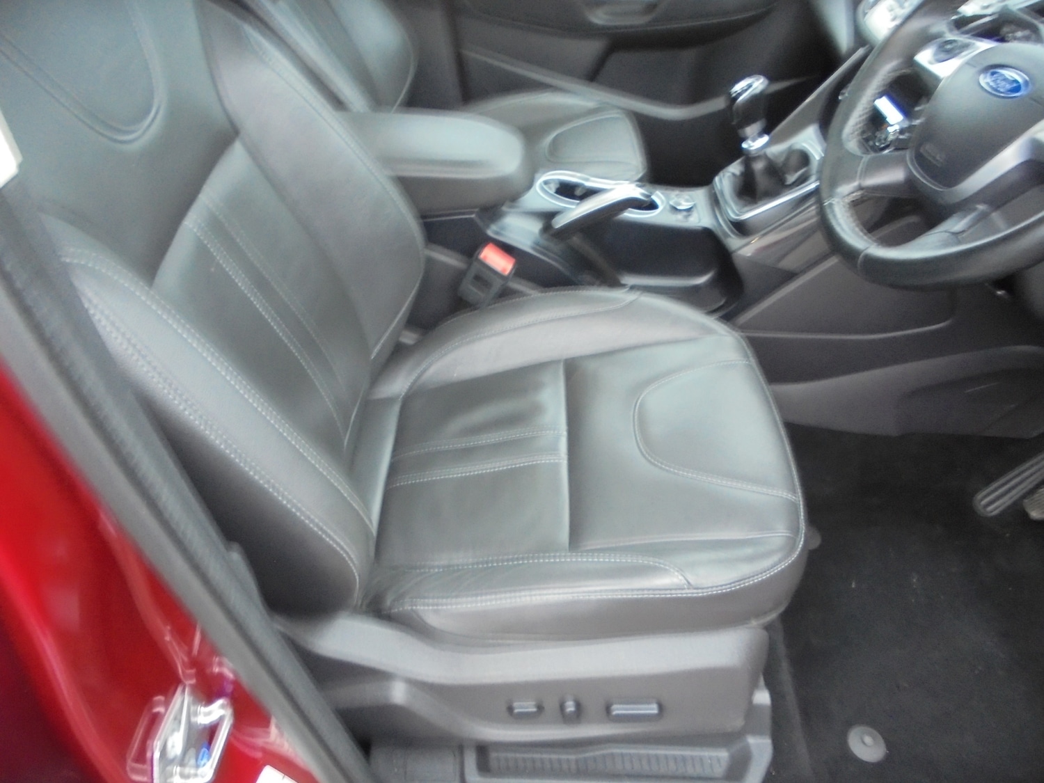 Used Ford Kuga 2015 for sale - 77247656: Photo 5